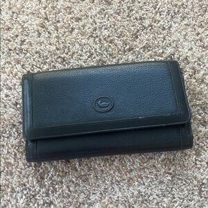 Dooney &bourke all wether Leather slim zip clutch organizer checkbook wallet Z08